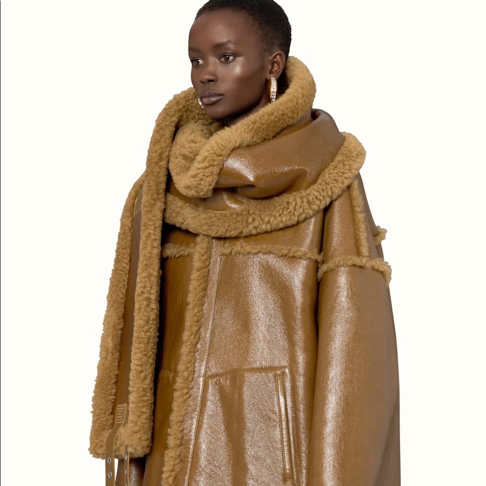ISO FENTY shearling scarf - Picture 4 of 4